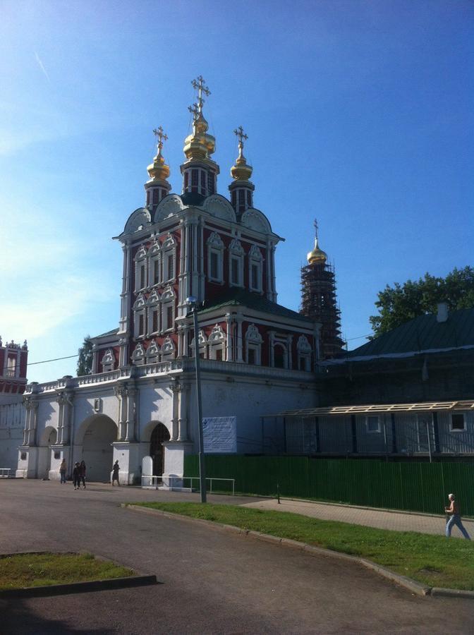 2 Bedroom Apartment Pathos In Khamovniki モスクワ エクステリア 写真