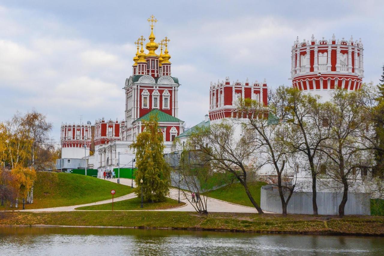 2 Bedroom Apartment Pathos In Khamovniki モスクワ エクステリア 写真